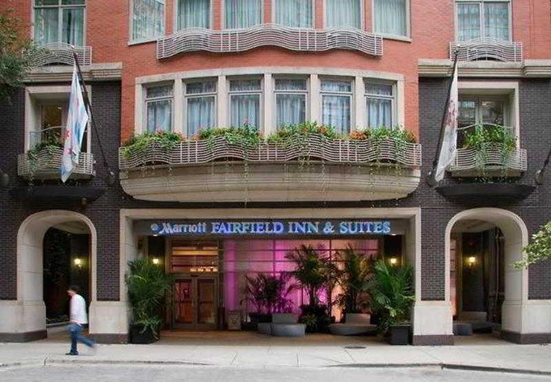 Fairfield Inn And Suites Chicago Downtown/ Magnificent Mile Екстериор снимка